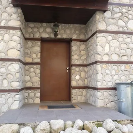 Vassiliovata Kashta Aparthotel 3*