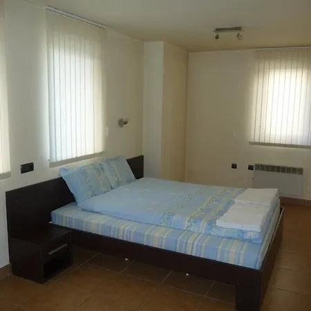 Vassiliovata Kashta Aparthotel 3*
